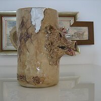 Tonkrug mit eingegossenem Zinn