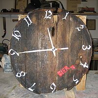 Uhr aus altem Bierfassdeckel  45cm